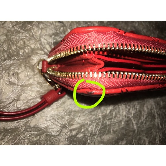 Red BeBe Wallet - Picture 6 of 6